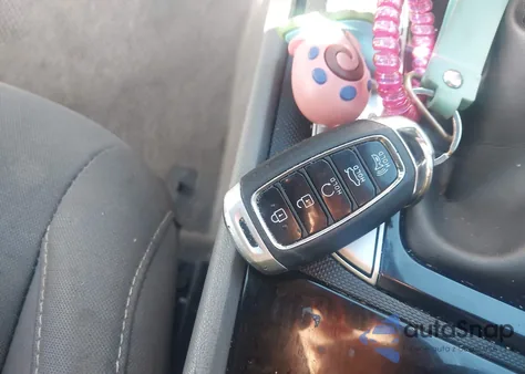 2022 Hyundai Elantra Sel from USA, damaged, VIN 5NPLN4AG4NH063534